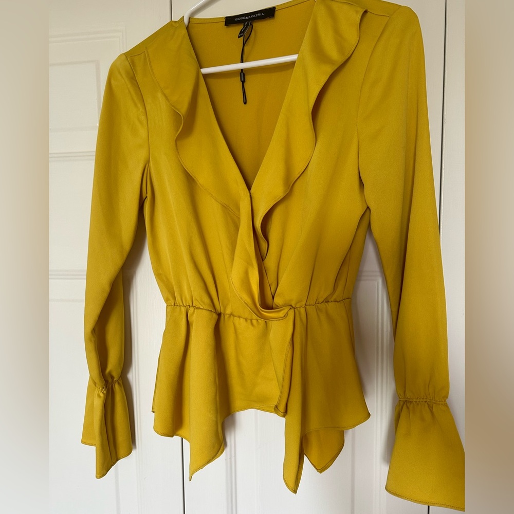 BCBG MAXAZRIA Cute ruffle Top, Size XXS